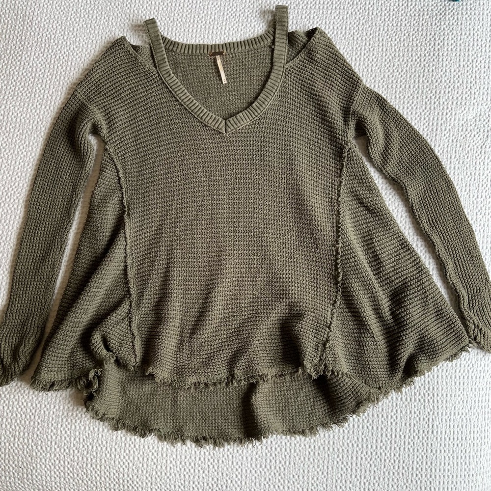 GUC Free People Moonshine V Oversized Cold Shoulder Sweater | Sz M | Olive Green - Picture 2 of 8